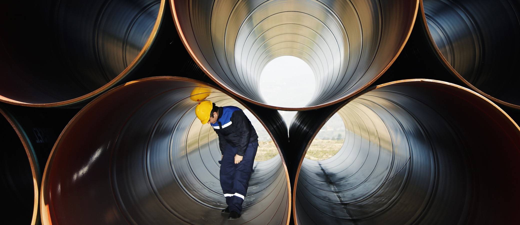 OSHA Issues Guidance for Oil and Gas Industry Workers and Employers Background Decorative Image
