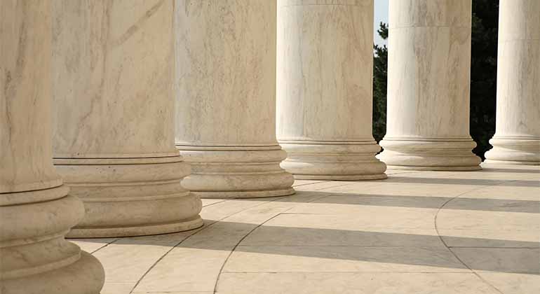 Senate Bill Introduced to Reinstate FHLB Captive Membership Background Decorative Image
