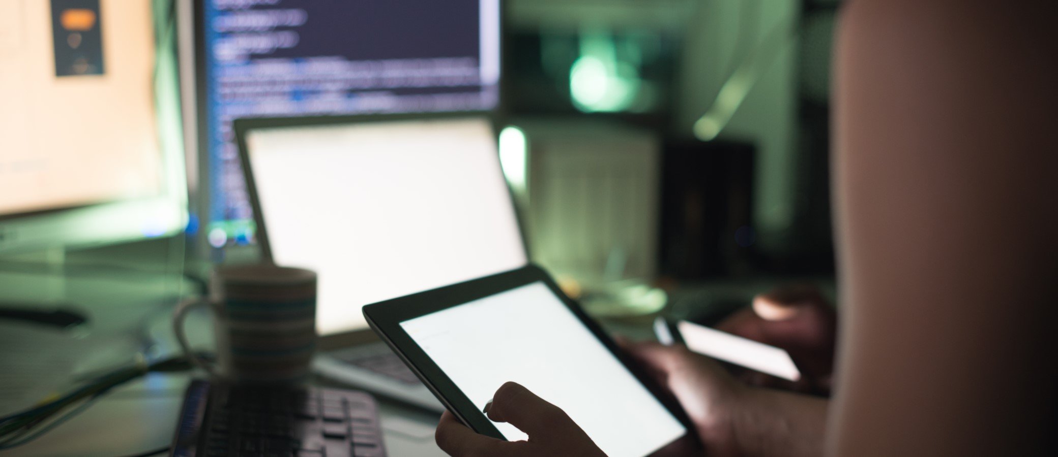 Privacy Matters in the Virtual Workspace Background Image